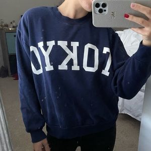 Tokyo crewneck